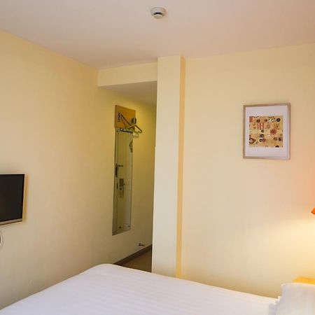 Home Inn Hunchun International Passenger Terminal Екстер'єр фото