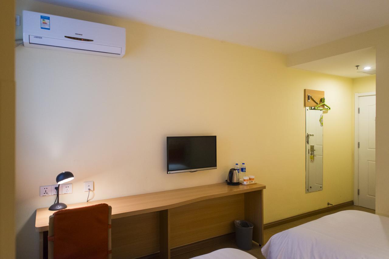 Home Inn Hunchun International Passenger Terminal Екстер'єр фото