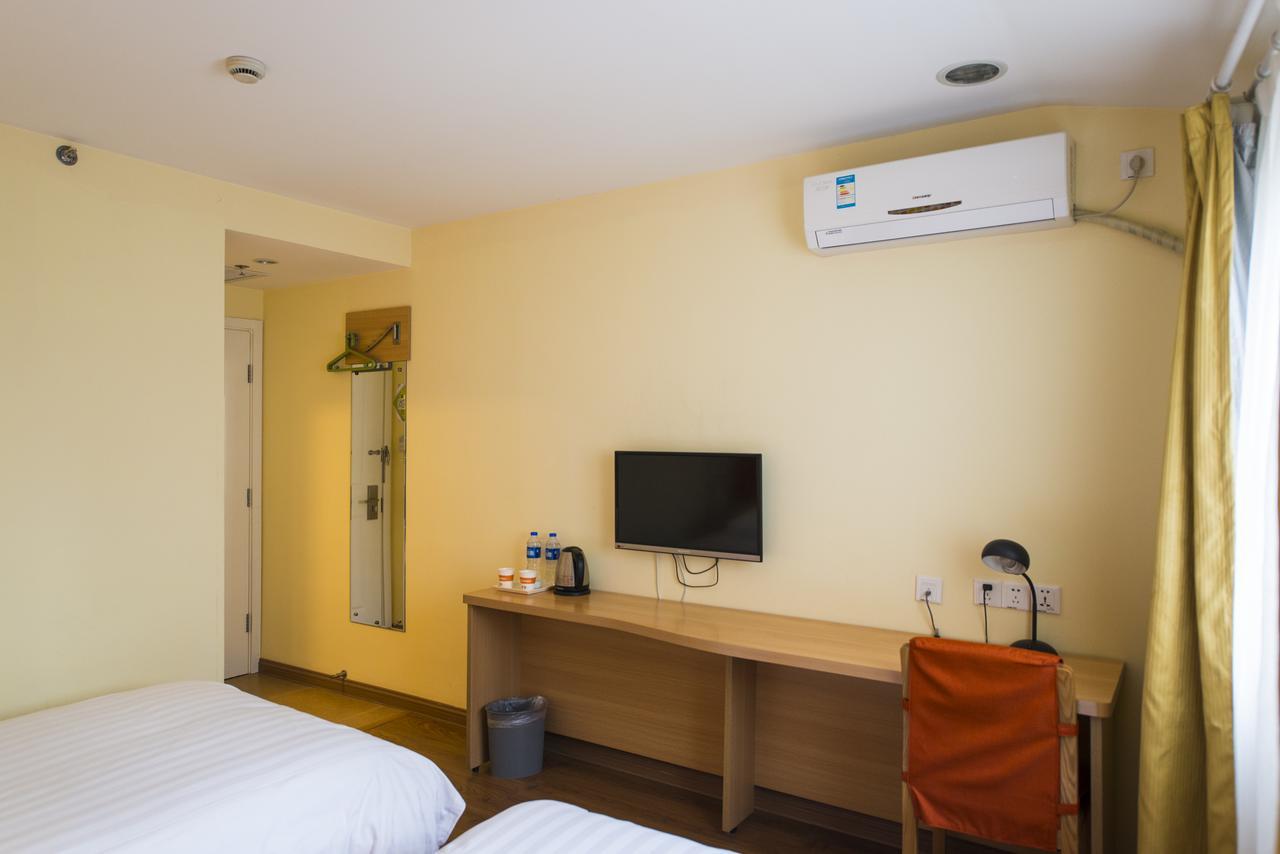 Home Inn Hunchun International Passenger Terminal Екстер'єр фото
